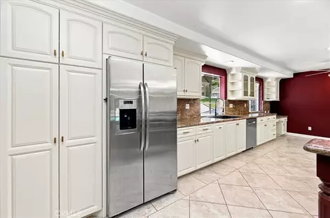 Kitchen - 7455 Jola, Riverside, CA 92506 photo 6 of 8