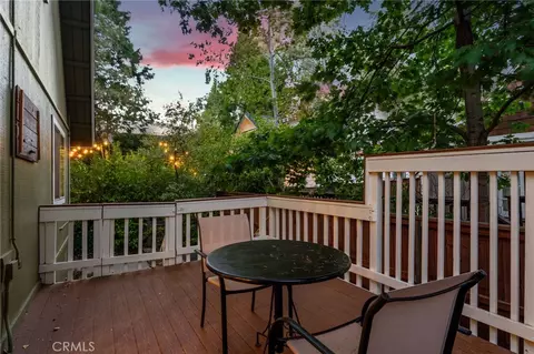 Exterior - 371 Maple Dr, Lake Arrowhead, CA 92352 photo 6 of 7