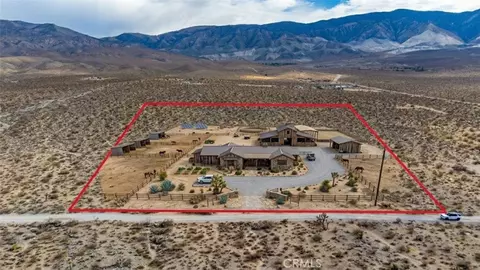 37105 Richard St, Lucerne Valley, CA 92356