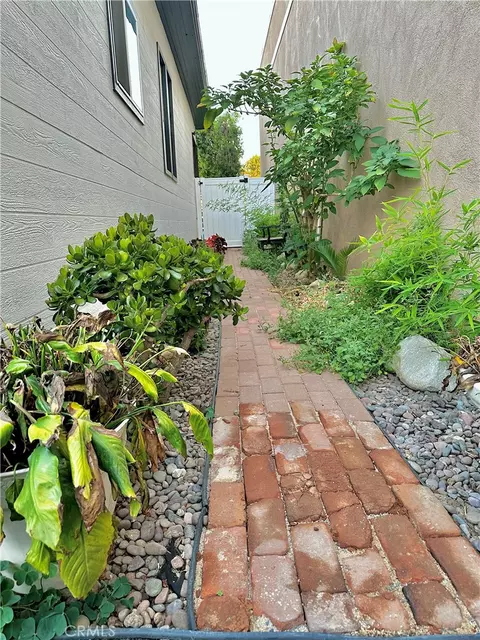 Exterior - 217 E Stuart, Redlands, CA 92374 photo 6 of 6