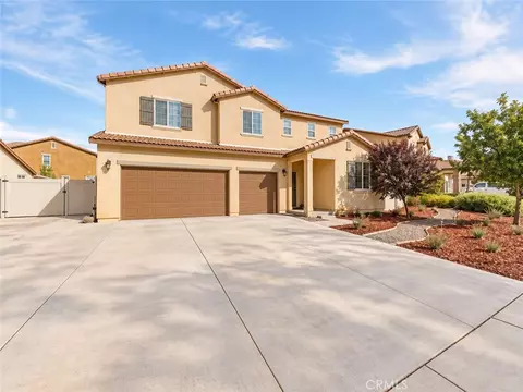 Exterior - 14110 Bosana Ln, Beaumont, CA 92223 photo 3 of 10