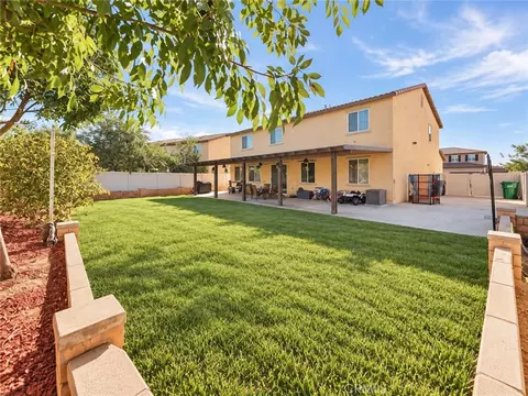 Exterior - 14110 Bosana Ln, Beaumont, CA 92223 photo 6 of 10
