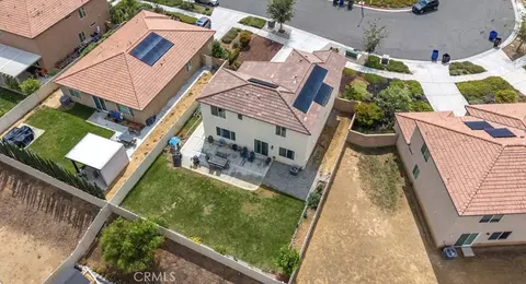 View/Area - 9689 Scioscia St, Riverside, CA 92503 photo 3 of 6