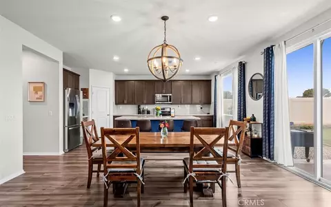 Dining - 9689 Scioscia St, Riverside, CA 92503 photo 2 of 3