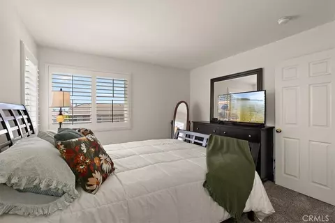 Bedroom - 15727 Virginia, Fontana, CA 92336 photo 4 of 8