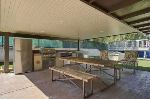 Exterior - 19910 Heavern Ct, Perris, CA 92570 photo 5 of 15