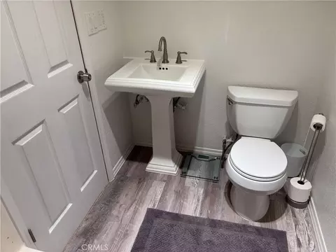 Bath - 24812 Lake Gregory, Crestline, CA 92325 photo 2 of 5
