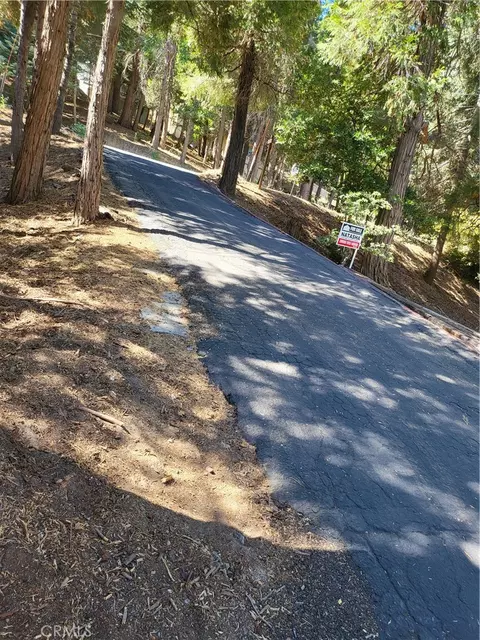 Exterior - 24812 Lake Gregory, Crestline, CA 92325 photo 3 of 17