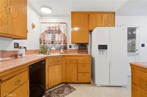 Kitchen - 1359 W Granada Ct, Ontario, CA 91762 photo 5 of 5