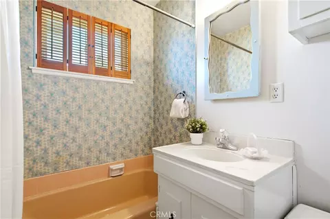 Bath - 1359 W Granada Ct, Ontario, CA 91762 photo 2 of 2