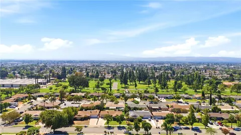 View/Area - 1359 W Granada Ct, Ontario, CA 91762 photo 4 of 9