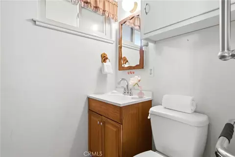 Bath - 1359 W Granada Ct, Ontario, CA 91762 photo 1 of 2