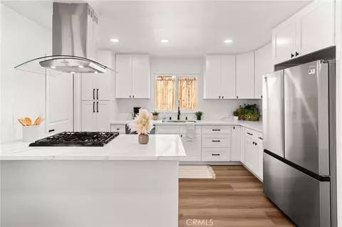 Kitchen - 10021 Diamond Head, Riverside, CA 92503 photo 2 of 4