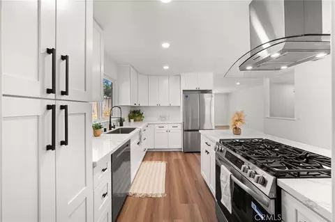Kitchen - 10021 Diamond Head, Riverside, CA 92503 photo 4 of 4