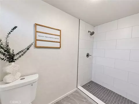 Bath - 6257 Danbrook, Riverside, CA 92506 photo 5 of 8