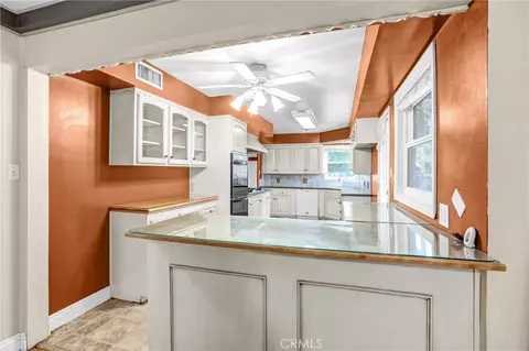 Kitchen - 4450 Beechwood, Riverside, CA 92506 photo 1 of 3