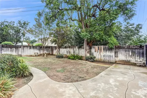 Exterior - 4450 Beechwood, Riverside, CA 92506 photo 8 of 10