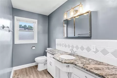 Bath - 4450 Beechwood, Riverside, CA 92506 photo 1 of 3