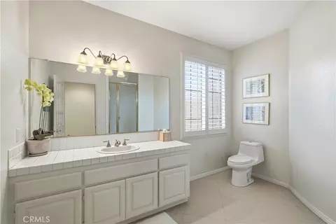 Bath - 6939 Orozco Dr, Riverside, CA 92506 photo 1 of 8