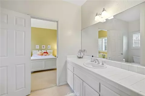 Bath - 6939 Orozco Dr, Riverside, CA 92506 photo 5 of 8