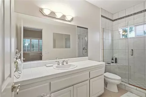 Bath - 6939 Orozco Dr, Riverside, CA 92506 photo 4 of 8