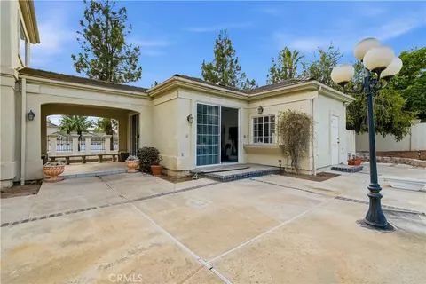 Exterior - 6939 Orozco Dr, Riverside, CA 92506 photo 7 of 10