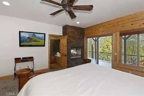 Bedroom - 42324 Eagle Ridge Rd, Big Bear Lake, CA 92315 photo 2 of 10