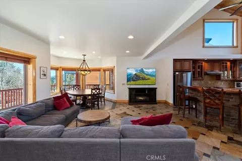 Living - 42324 Eagle Ridge Rd, Big Bear Lake, CA 92315 photo 2 of 8