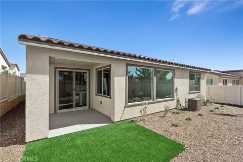 Exterior - 1565 Winding Sun Dr, Beaumont, CA 92223 photo 4 of 5