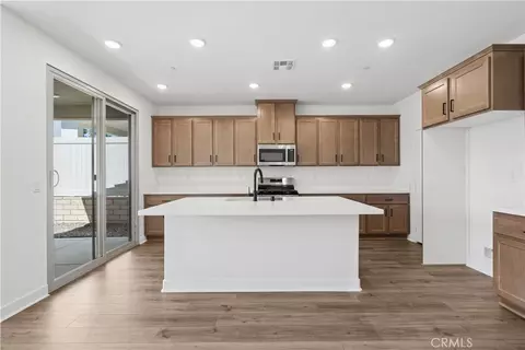 Entry Way - 1565 Winding Sun Dr, Beaumont, CA 92223 photo 4 of 6
