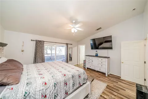 Bedroom - 11940 Pacific, Phelan, CA 92371 photo 3 of 4