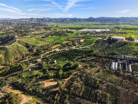 View/Area - 17575 Wicker, Riverside, CA 92504 photo 23 of 24