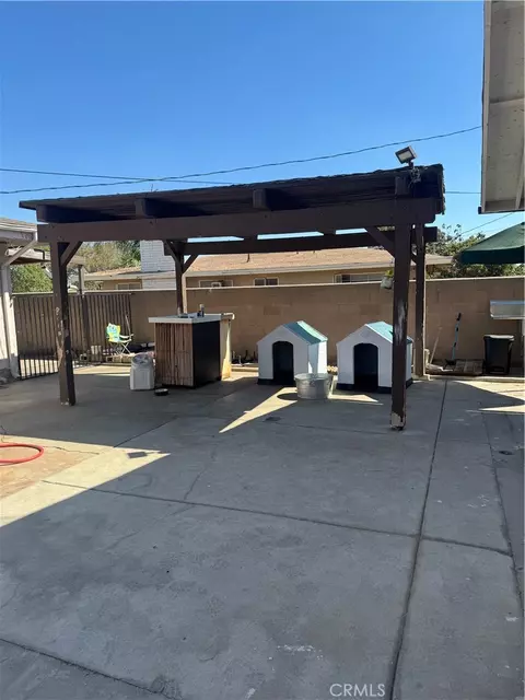 Exterior - 8196 Pepper Ave, Fontana, CA 92335 photo 2 of 3