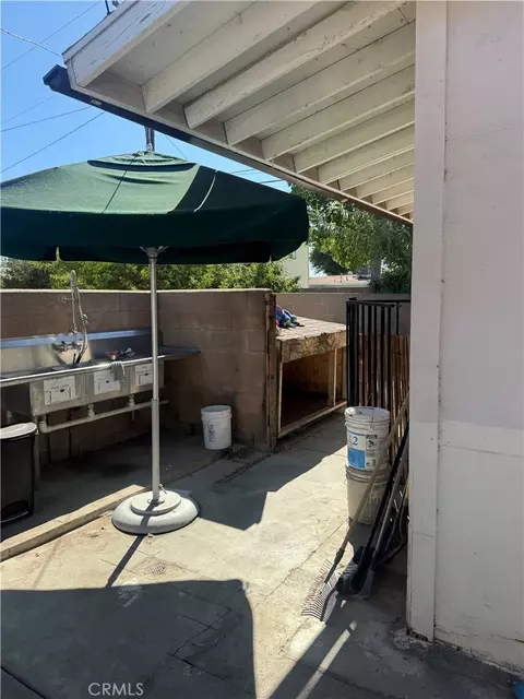 Exterior - 8196 Pepper Ave, Fontana, CA 92335 photo 3 of 3