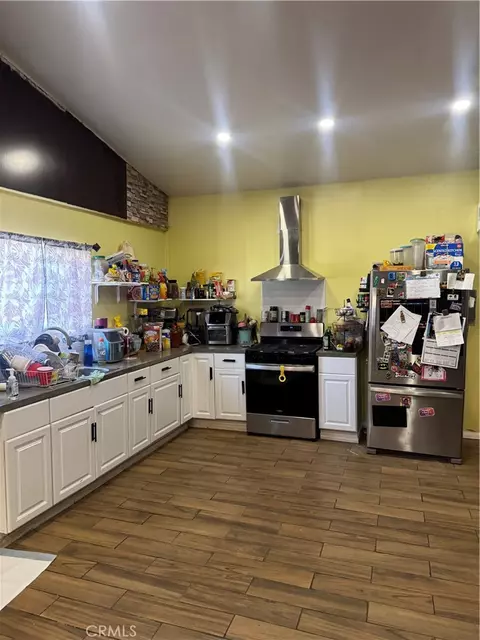 Kitchen - 8196 Pepper Ave, Fontana, CA 92335 photo 1 of 1