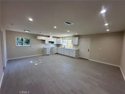 Living - 560 W 10th St, Perris, CA 92570 photo 1 of 2
