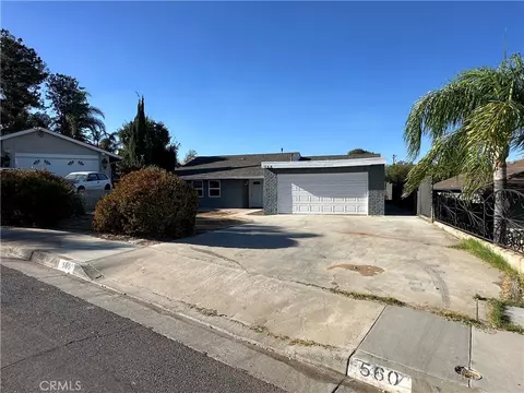 Other - 560 W 10th St, Perris, CA 92570 photo 2 of 3