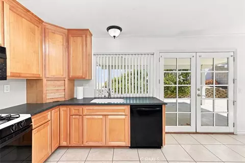 Kitchen - 2877 Sulky Ct, Riverside, CA 92504 photo 5 of 5