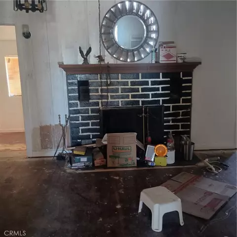 421 E Barbour St, Banning, CA 92220 photo 4