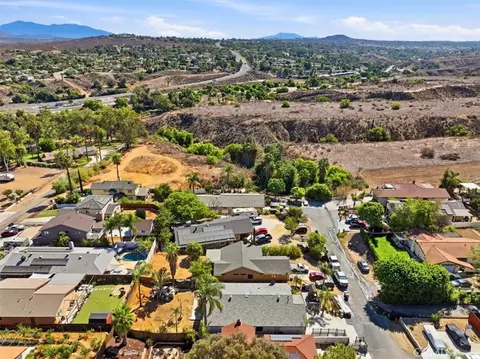 View/Area - 14464 Harvey, Riverside, CA 92503 photo 6 of 6