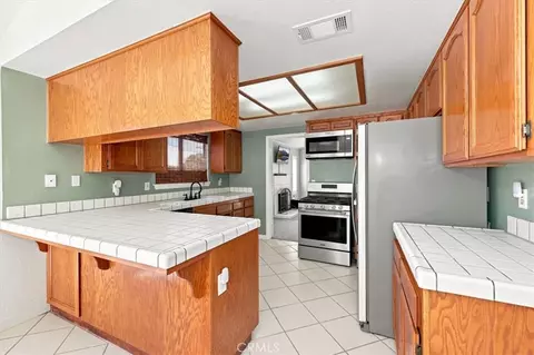 Kitchen - 14464 Harvey, Riverside, CA 92503 photo 5 of 7