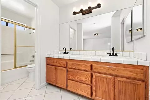Bath - 14464 Harvey, Riverside, CA 92503 photo 2 of 3