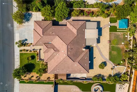 View/Area - 11912 Abington St, Riverside, CA 92503 photo 2 of 3