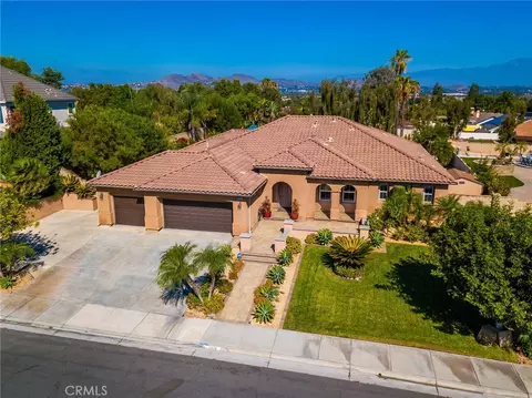 View/Area - 11912 Abington St, Riverside, CA 92503 photo 1 of 3