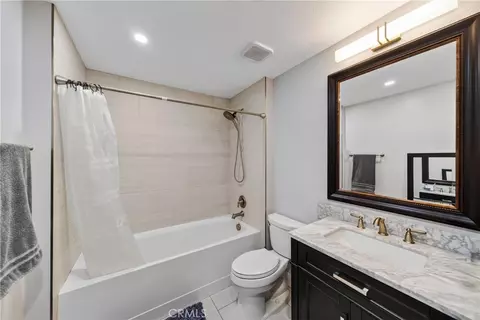 Bath - 10302 Carrari, Rancho Cucamonga, CA 91737 photo 5 of 5