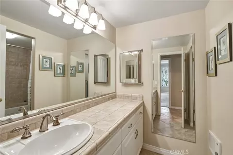 Bath - 5872 Shaker, Riverside, CA 92506 photo 5 of 7