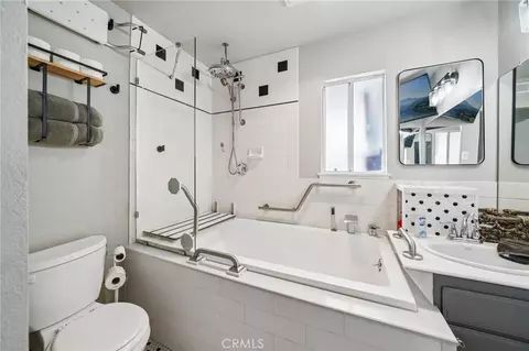 Bath - 4535 Albion Dr, Riverside, CA 92503 photo 3 of 5