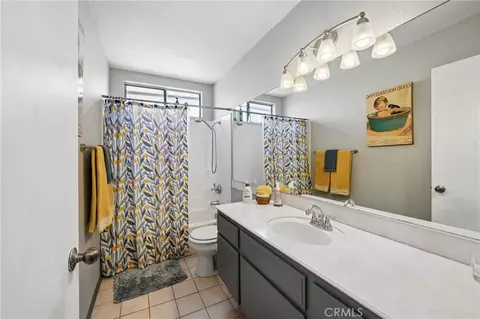 Bath - 4535 Albion Dr, Riverside, CA 92503 photo 5 of 5