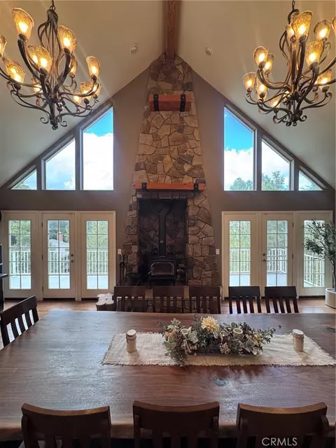 Dining - 5260 Desert View Ln, Wrightwood, CA 92397 photo 4 of 9