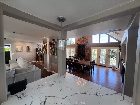 Dining - 5260 Desert View Ln, Wrightwood, CA 92397 photo 7 of 9